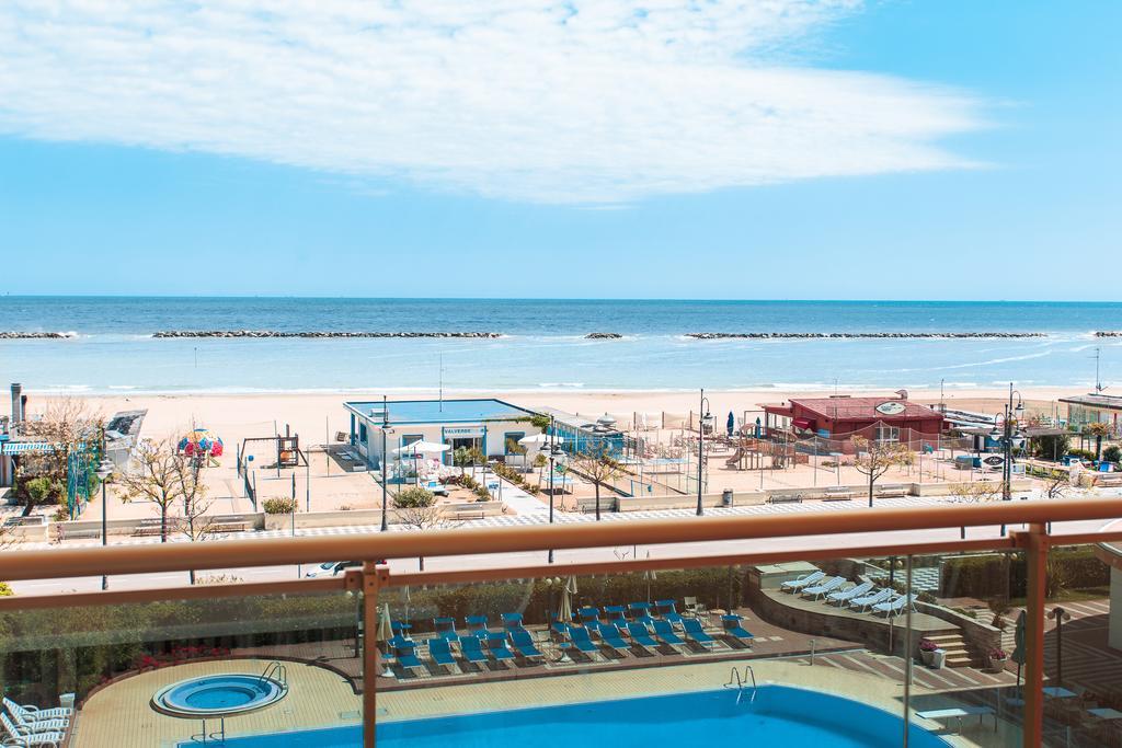 Hotel Valverde & Residenza Чезенатіко Екстер'єр фото